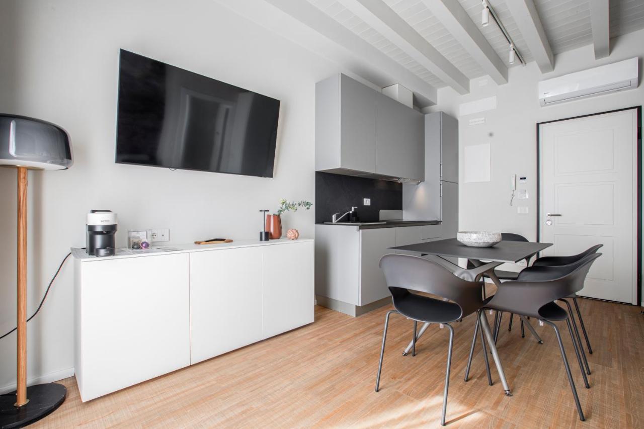 Ah Villaglori Boutique Apartments Brescia Eksteriør bilde